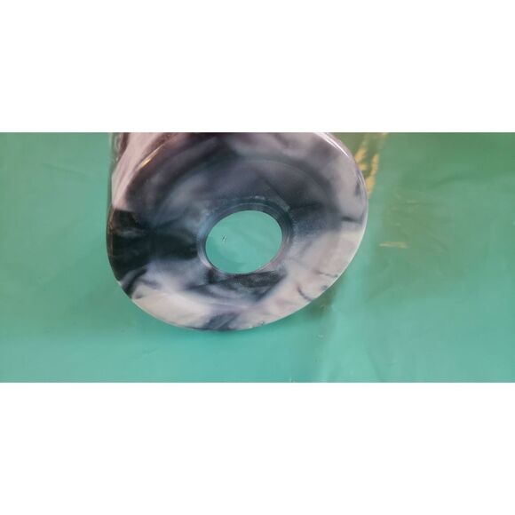 Wellness Double Wall Stainless Steel Marbled 20 oz / 590ml Bottle - Picture 3 of 10